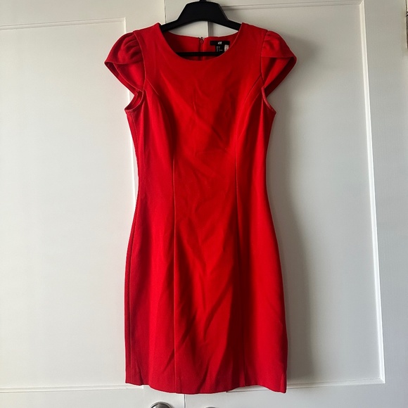 Red Cocktail Dress Size 4 - Picture 1 of 3